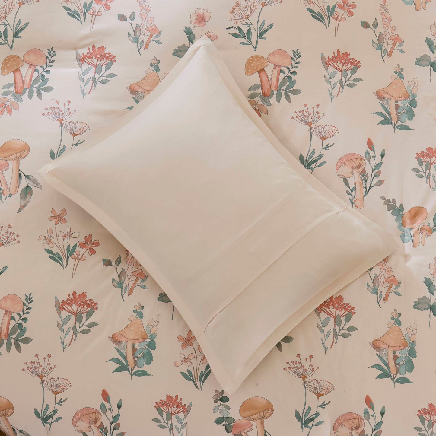 Gwen Mushroom Garden Comforter Set