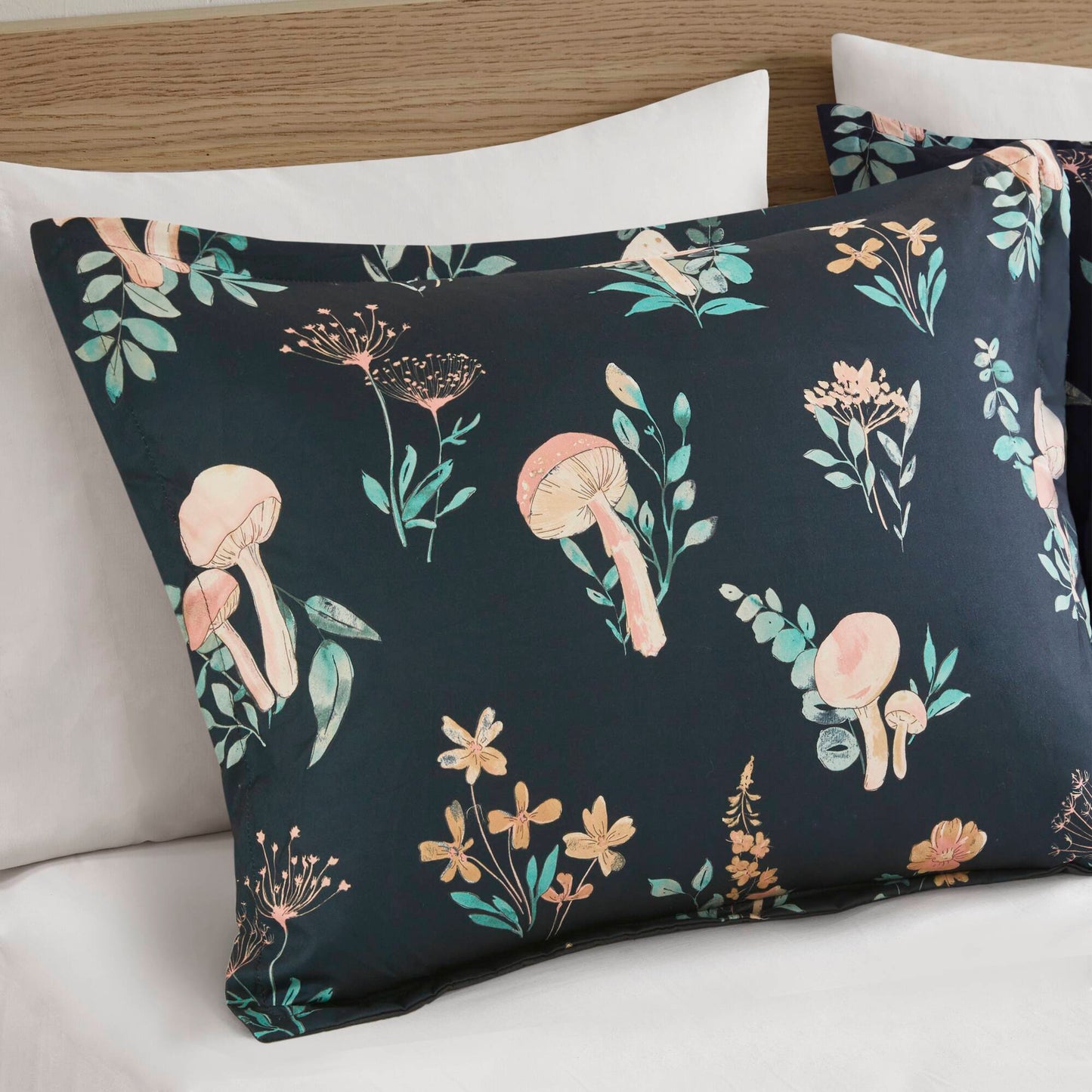 Gwen Mushroom Garden Comforter Set
