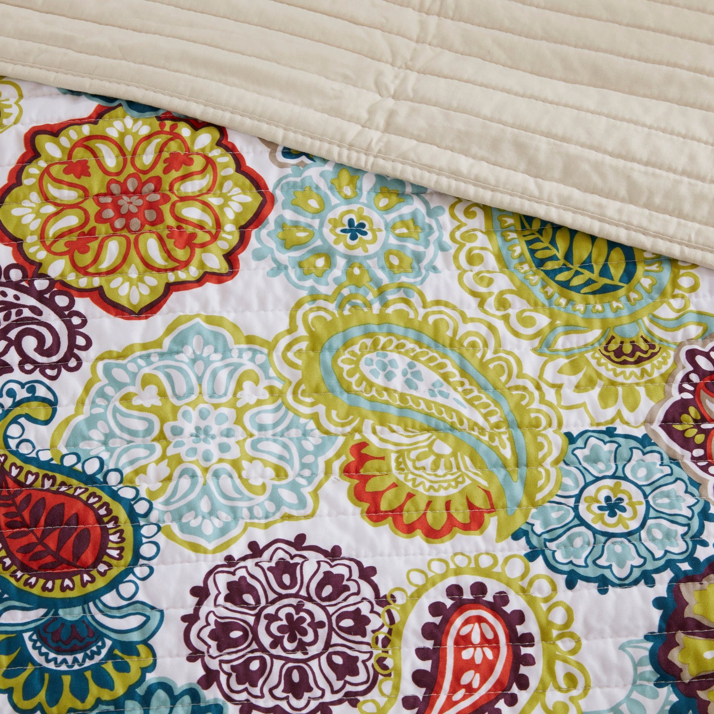 Tamil Reversible Paisley Quilt Set with Throw Pillow