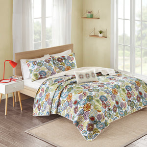 Tamil Reversible Paisley Quilt Set with Throw Pillow