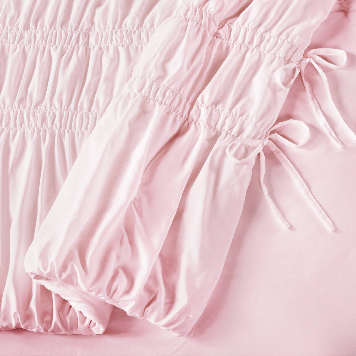Ivy Sweet Ruched Design 4-Piece Comforter Set