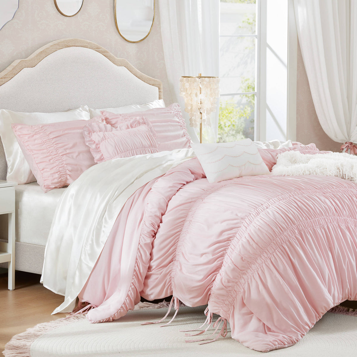 Ivy Sweet Ruched Design 4-Piece Comforter Set