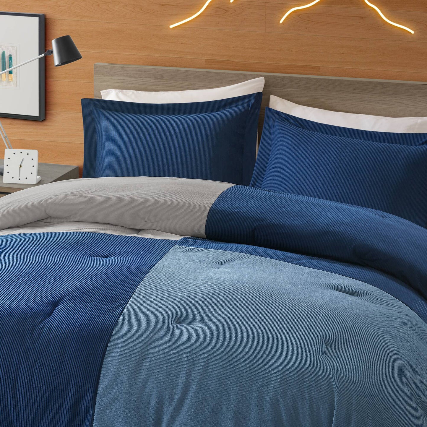 Stafford 2-Piece Comforter Set