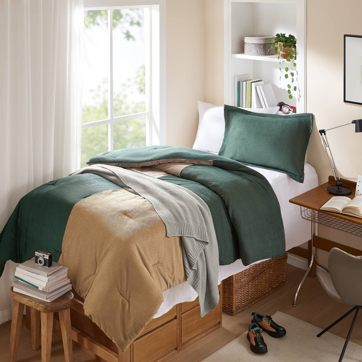 Stafford 2-Piece Comforter Set