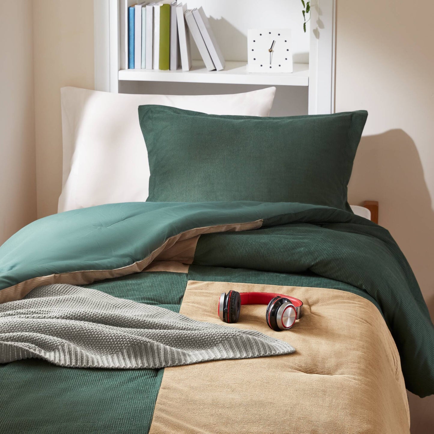 Stafford 2-Piece Comforter Set