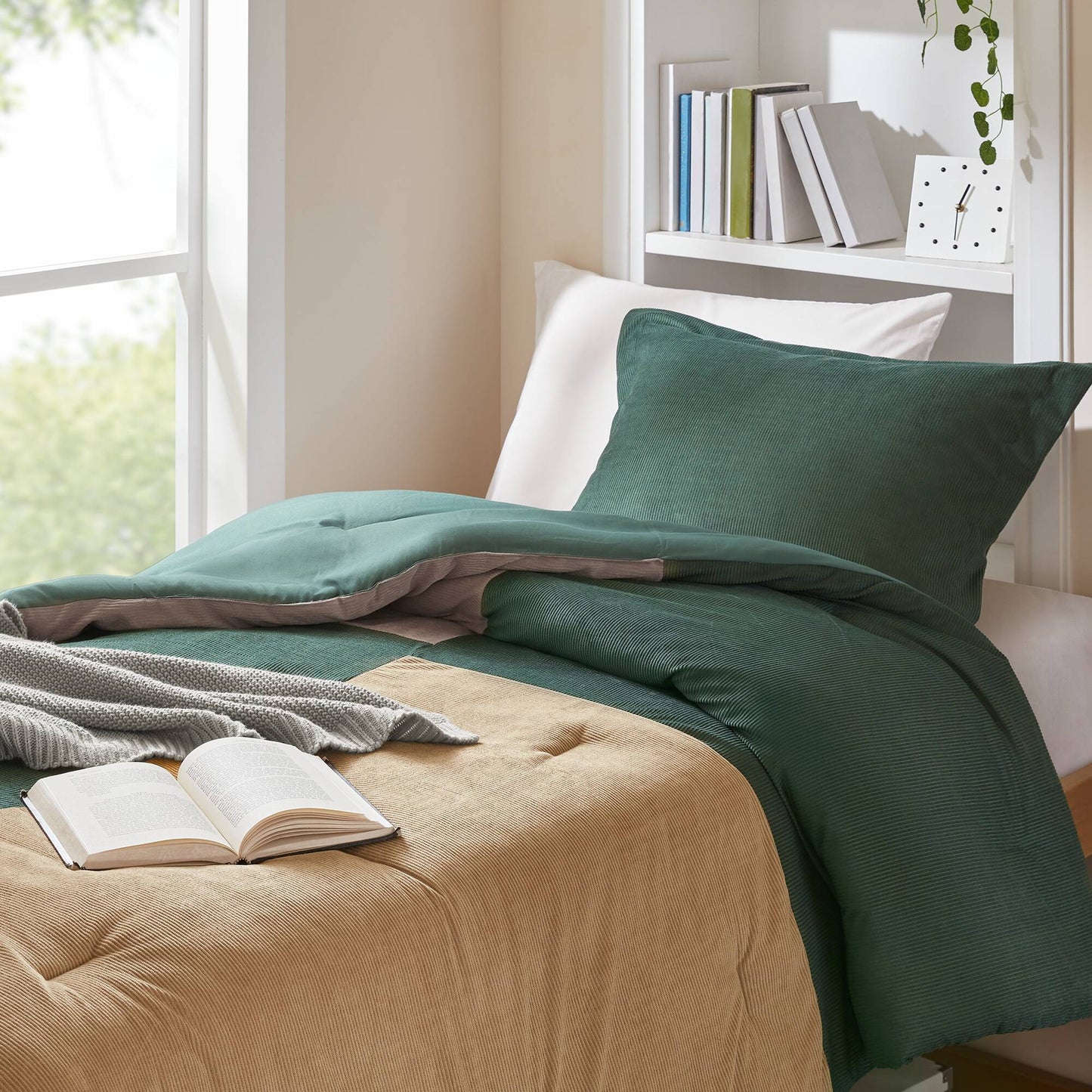 Stafford 2-Piece Comforter Set