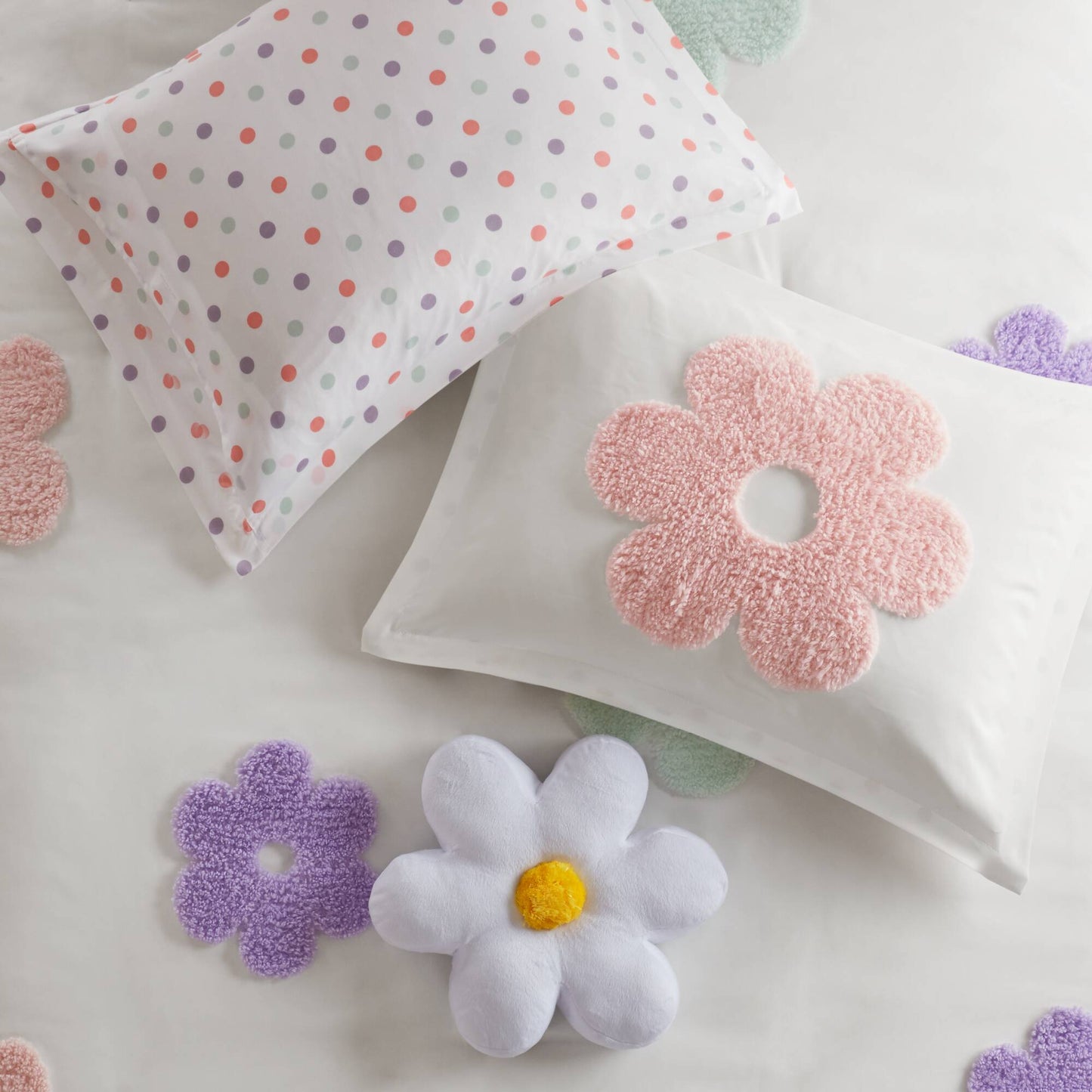 Gracie Floral Reversible Tufted Chenille Comforter Set with Flower Throw Pillow