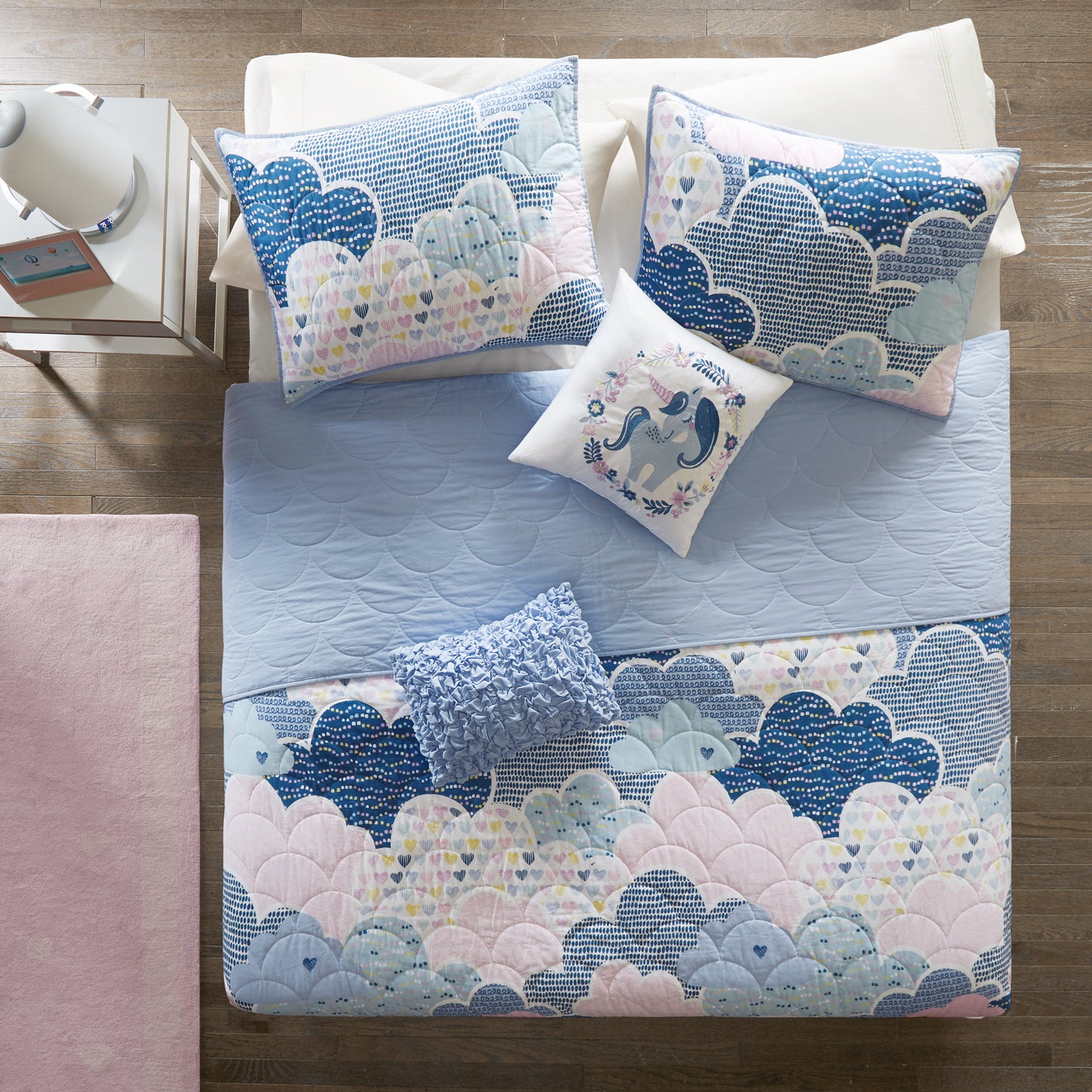 Cloud Reversible Cotton Quilt Set with Throw Pillows