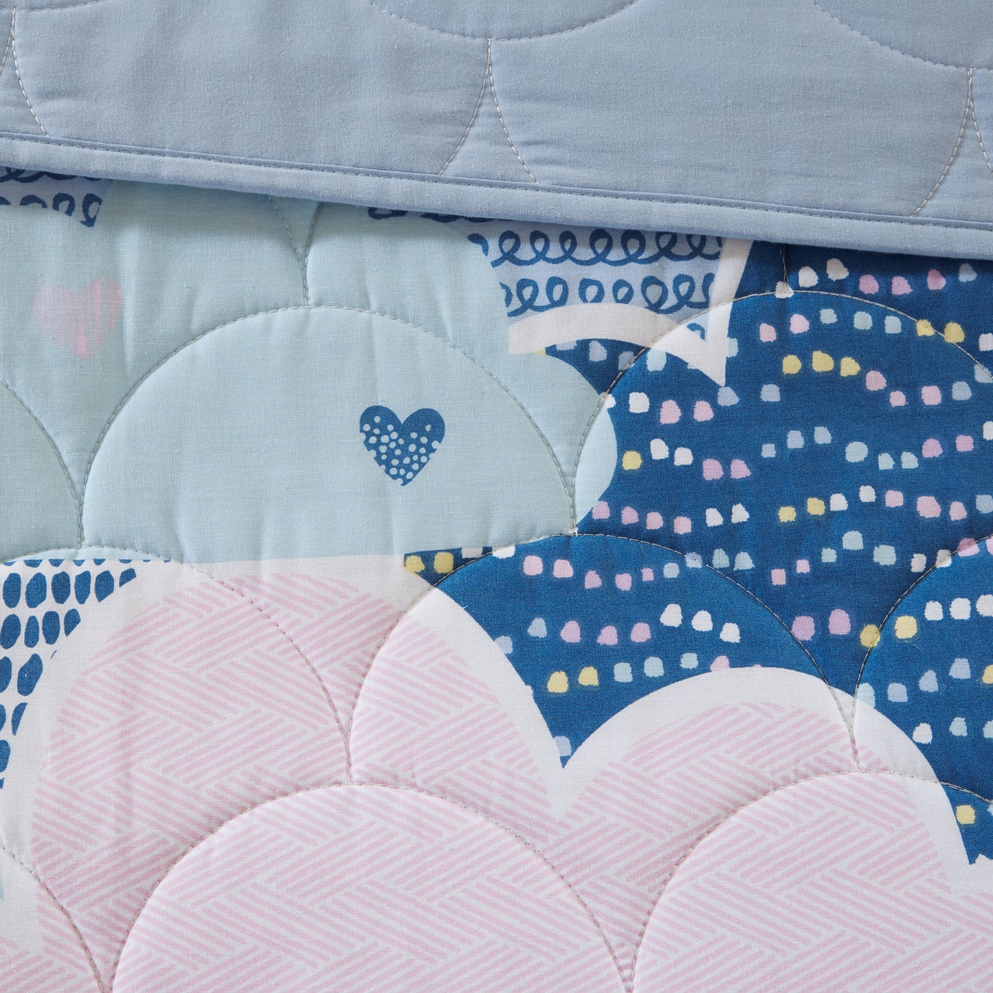 Cloud Reversible Cotton Quilt Set with Throw Pillows