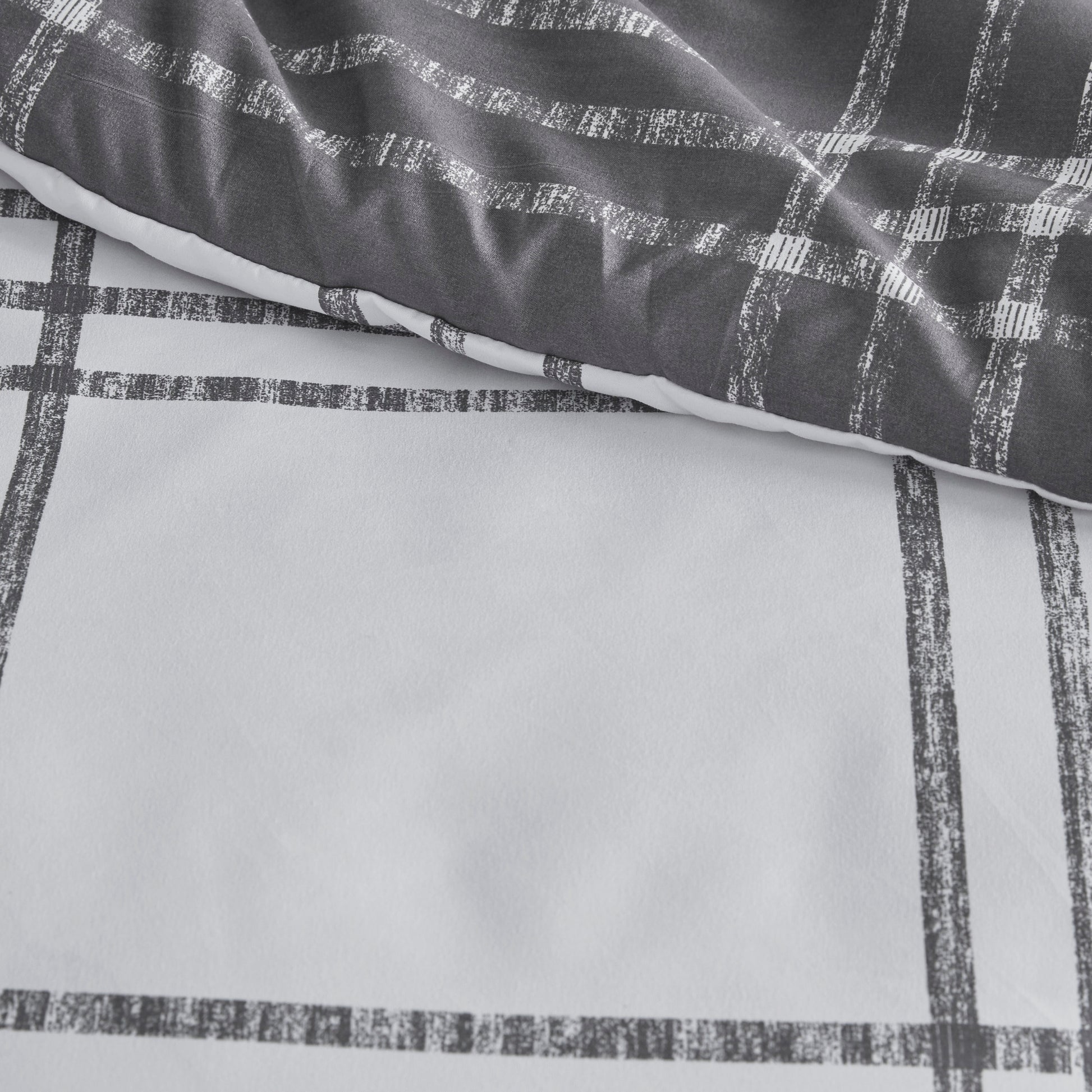 Intelligent Design Plaid Reversible Comforter Set