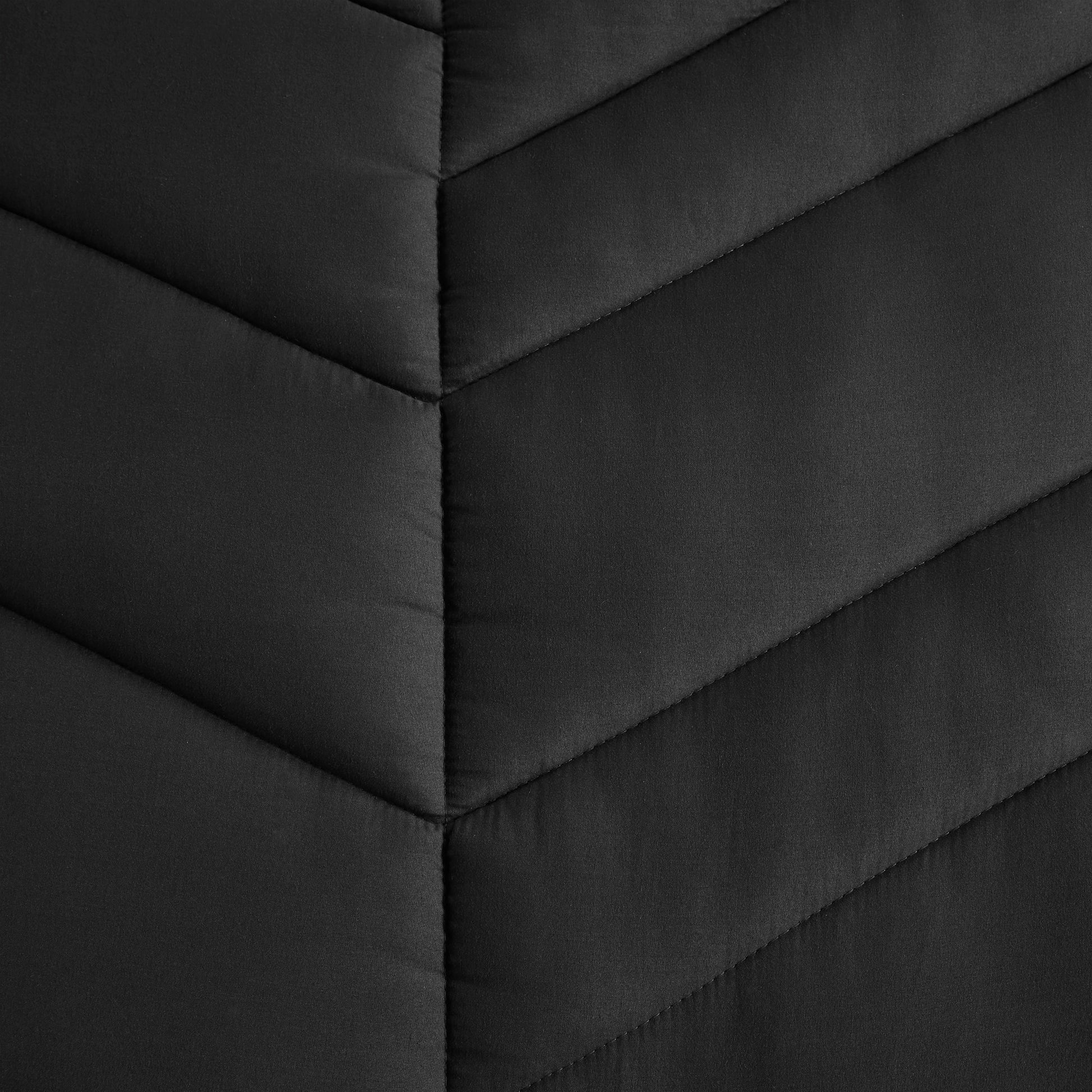 Intelligent Design Quilted Chevron Comforter Set