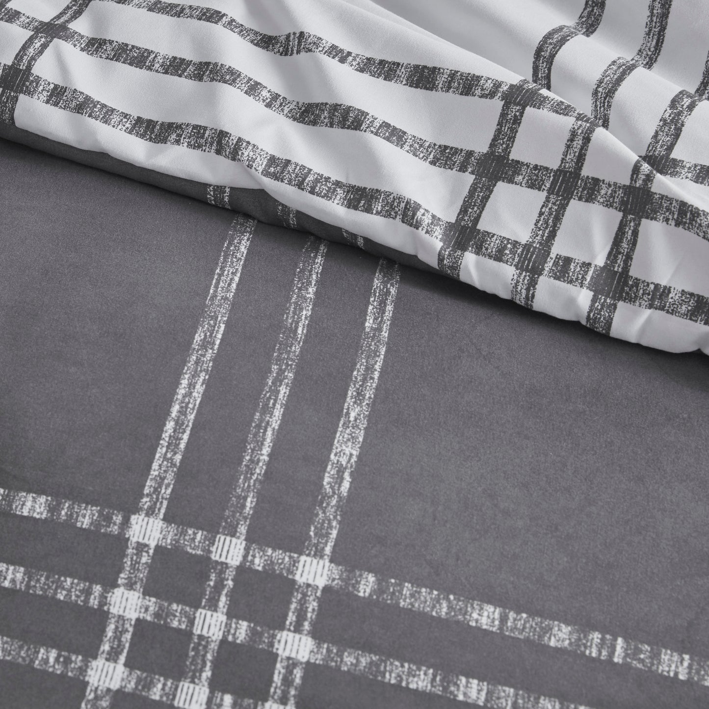 Intelligent Design Plaid Reversible Comforter Set