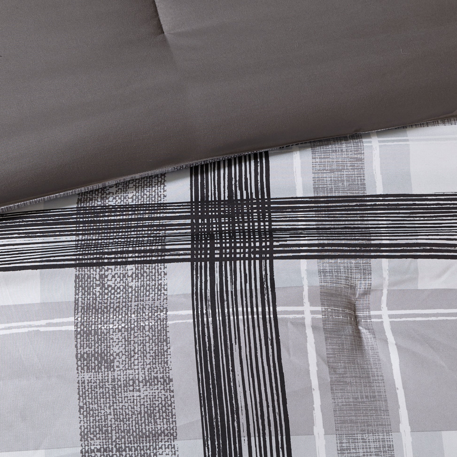 Intelligent Design Plaid Comforter Set