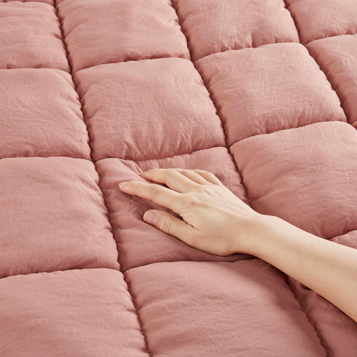Intelligent Design Down Alternative Comforter Set