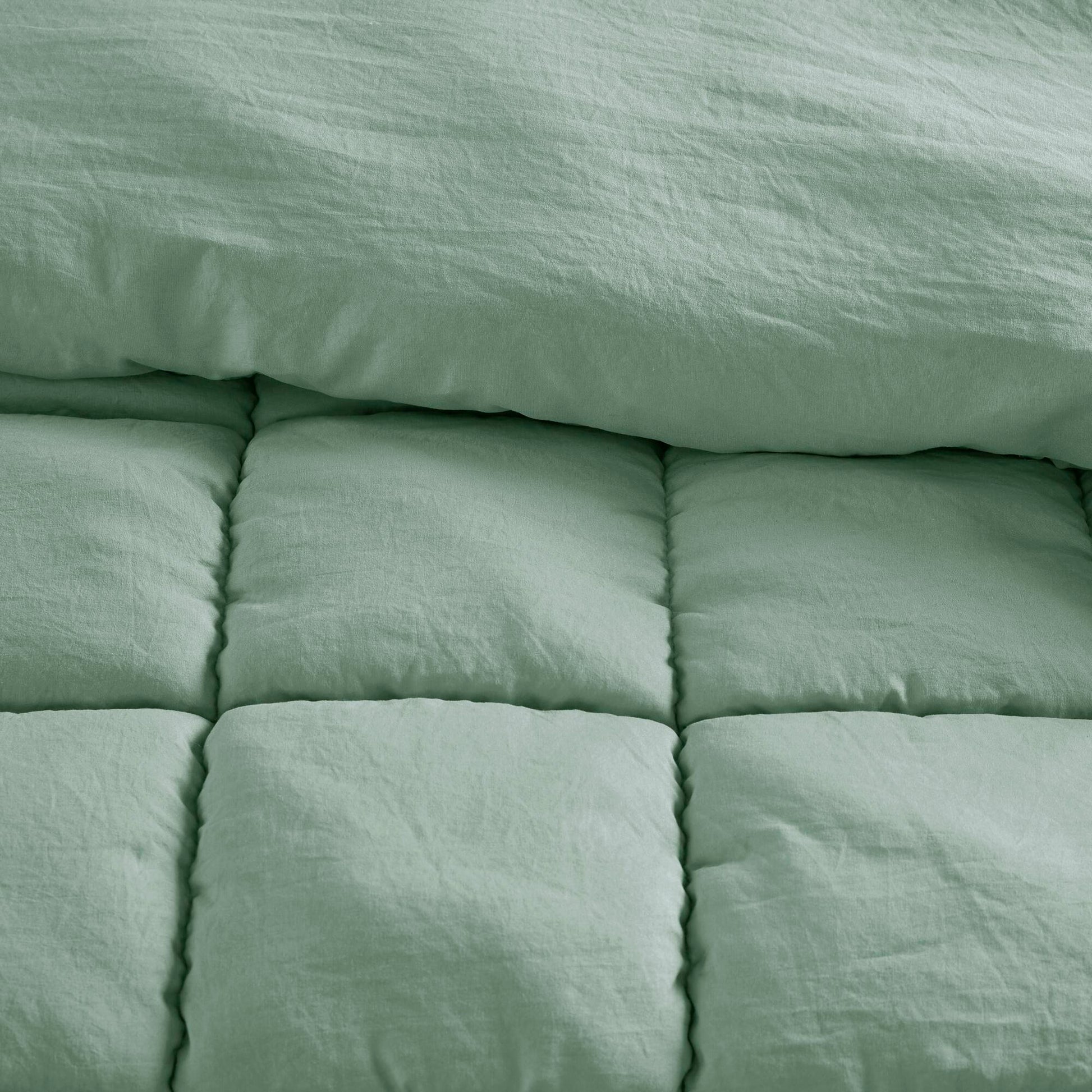 Intelligent Design Down Alternative Comforter Set