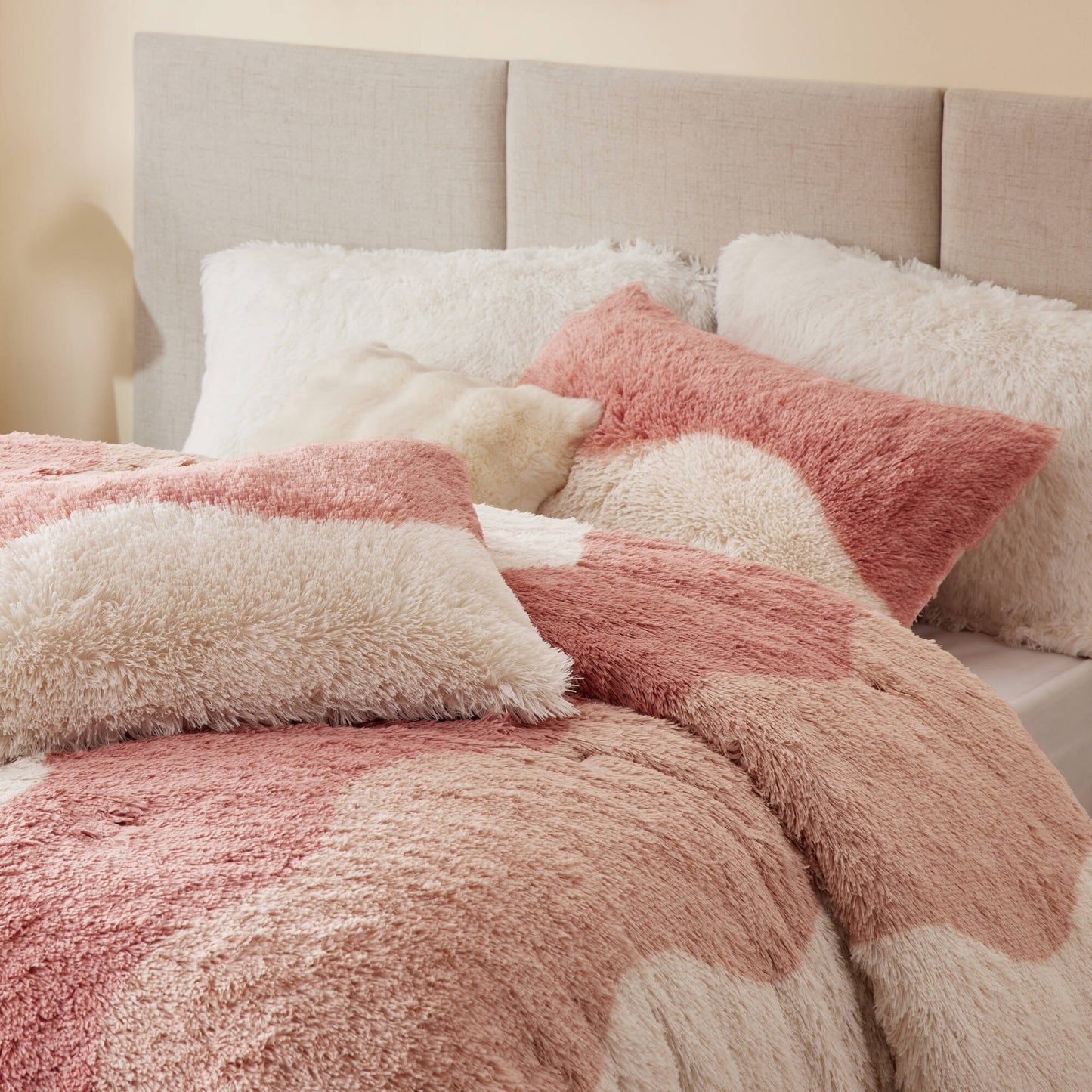 Cassie Ombre Shaggy Faux Fur Comforter Set
