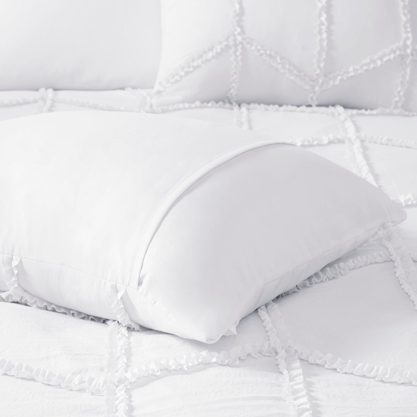 Jayla Ruffle Comforter Set