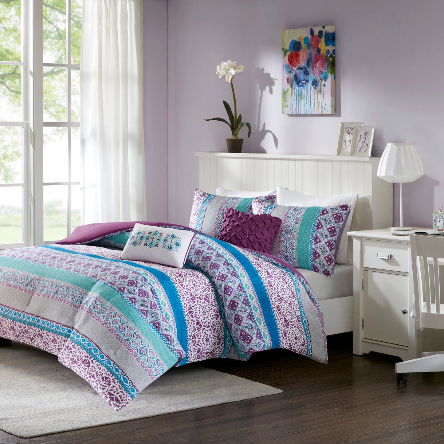 Joni Comforter Set
