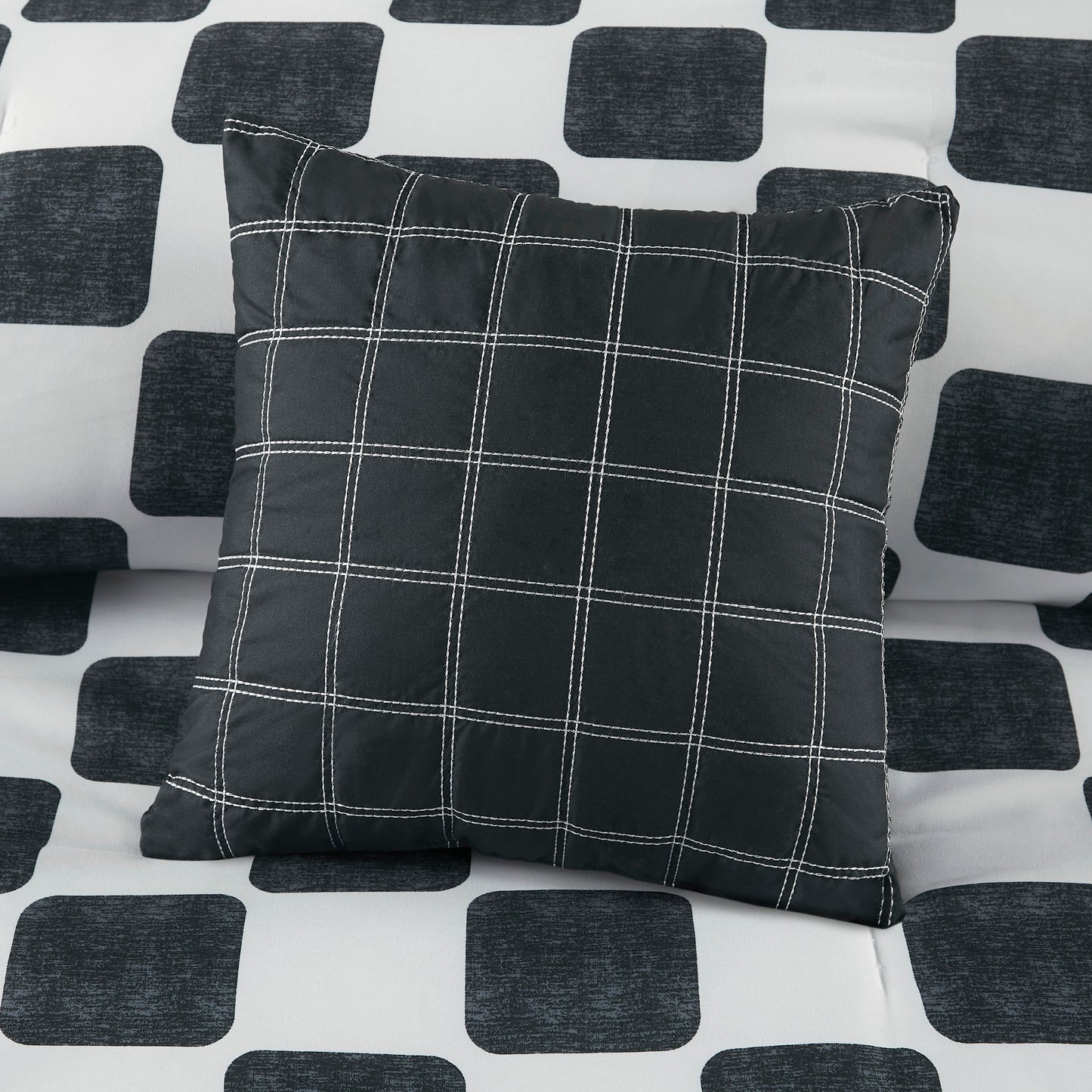 Miley Checkered Comforter Set