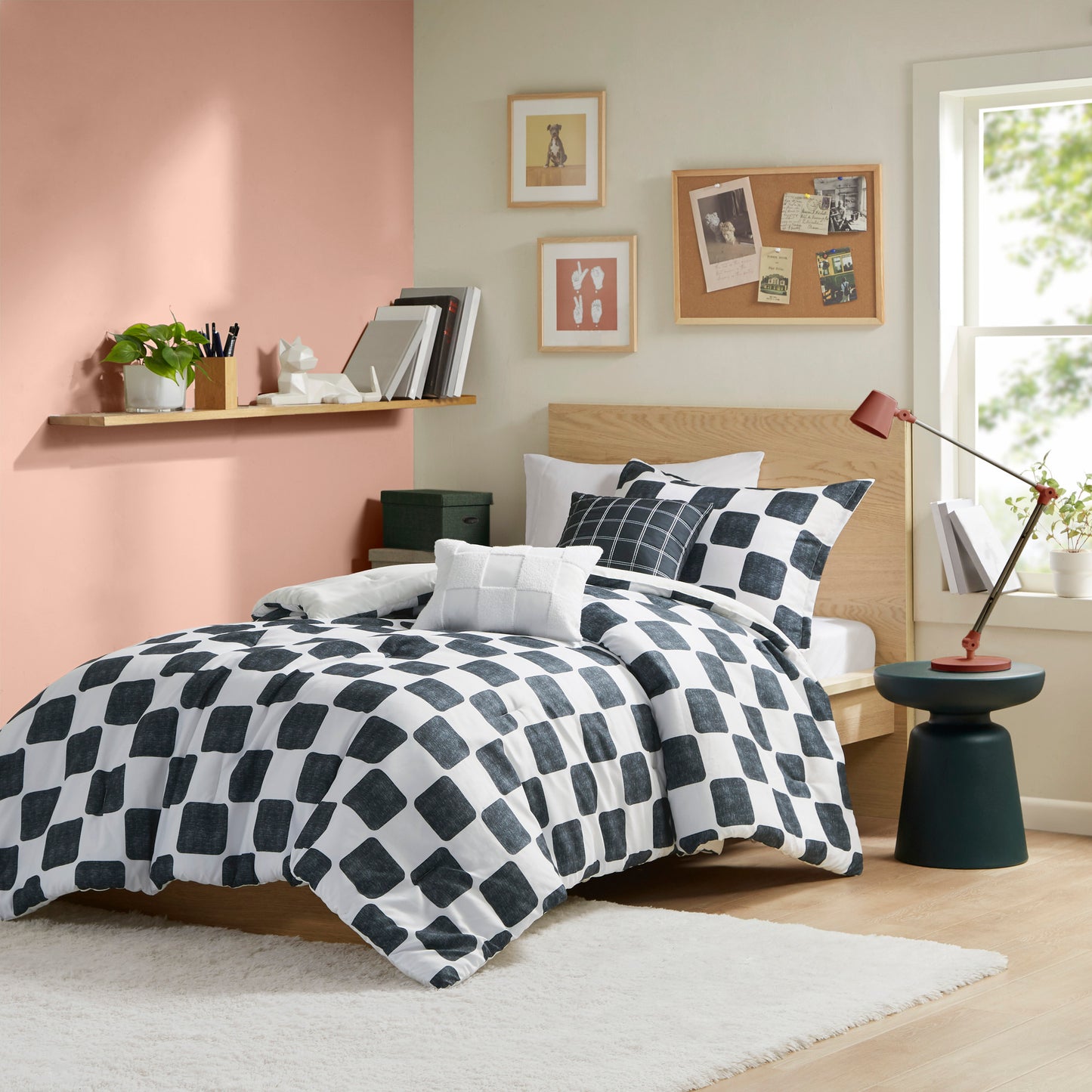 Miley Checkered Comforter Set