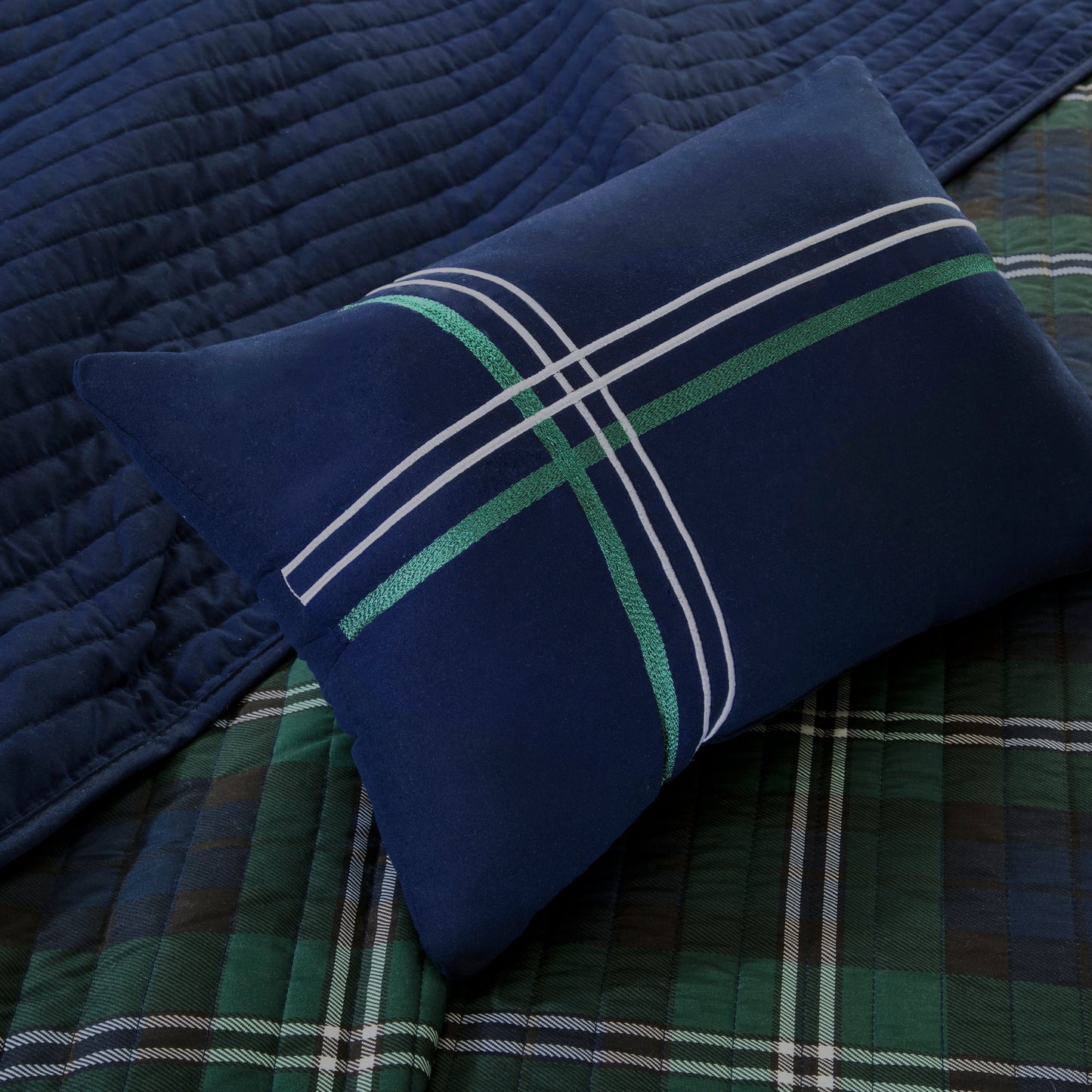 Brody Reversible Quilt Set with Throw Pillow