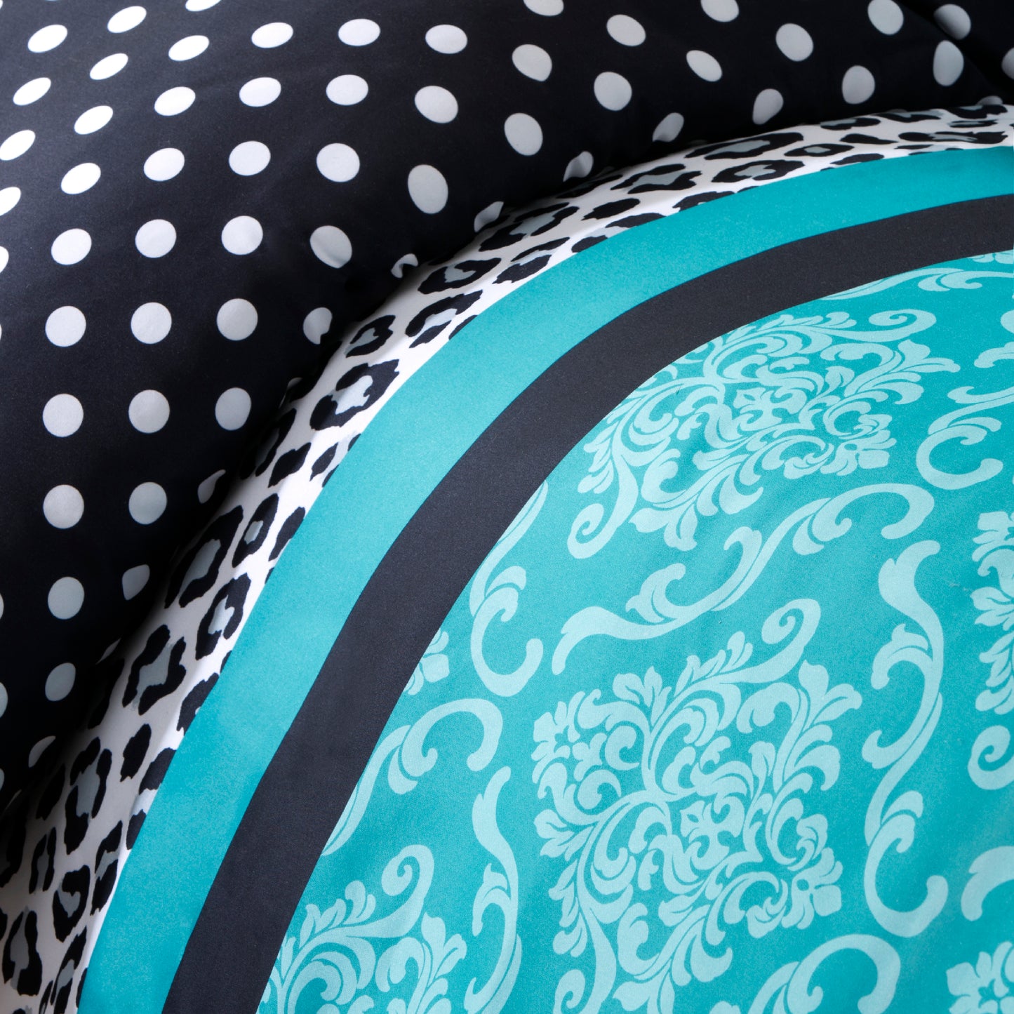 Chloe Comforter Set