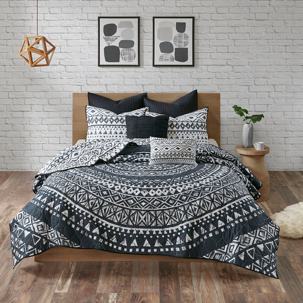 Larisa 7 Piece Reversible Cotton Quilt Set with Euro Shams and Throw Pillows