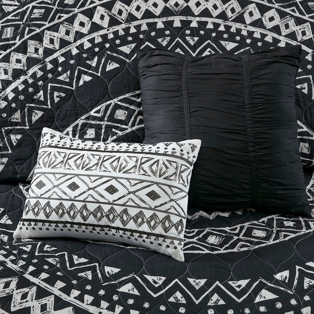 Larisa 7 Piece Reversible Cotton Quilt Set with Euro Shams and Throw Pillows